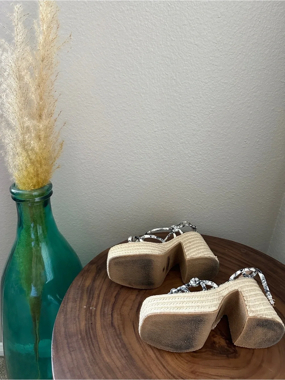 Lulus Woven Platform Sandals in Navy blue & White - Women
